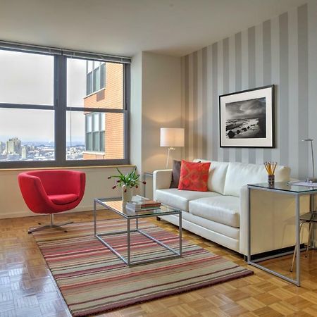 Appartement Furnished Quarters At Grove Pointe à Jersey City Extérieur photo