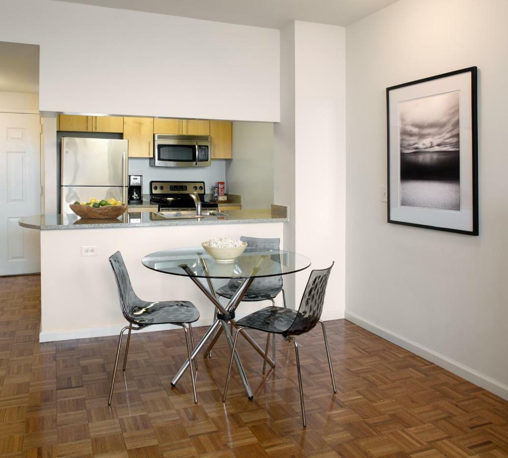 Appartement Furnished Quarters At Grove Pointe à Jersey City Extérieur photo