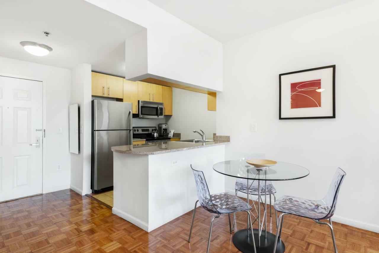 Appartement Furnished Quarters At Grove Pointe à Jersey City Extérieur photo