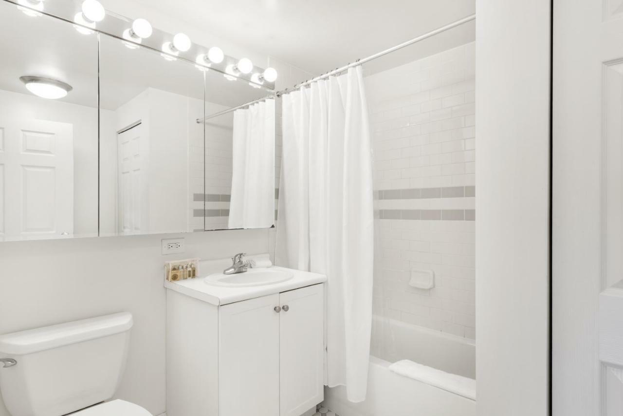 Appartement Furnished Quarters At Grove Pointe à Jersey City Extérieur photo